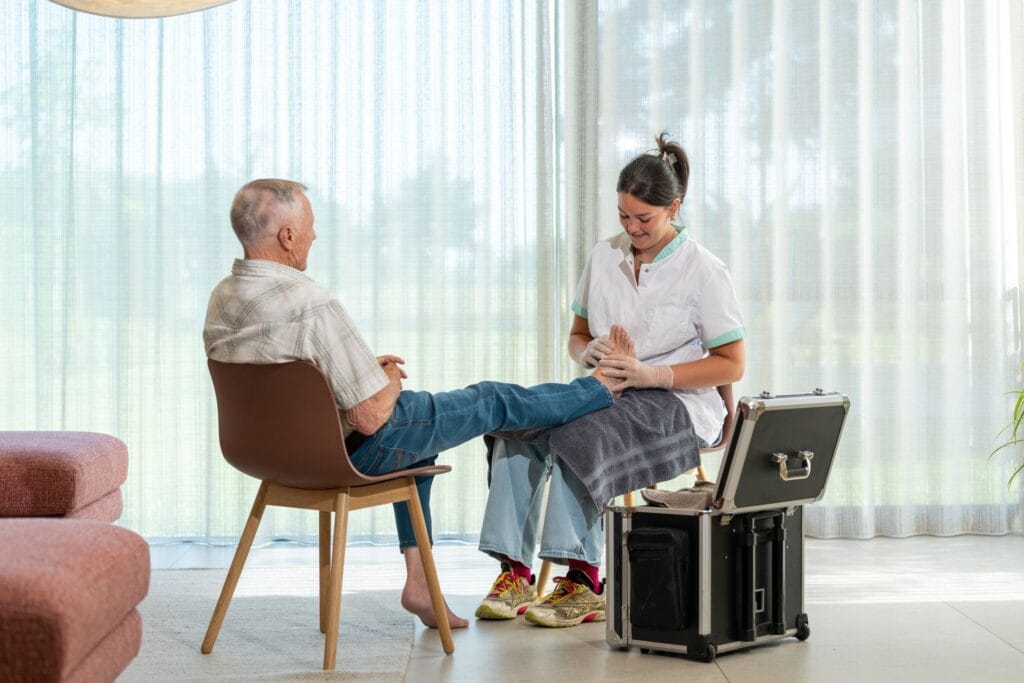 Pedicure aan huis in - voetzorg aan huis